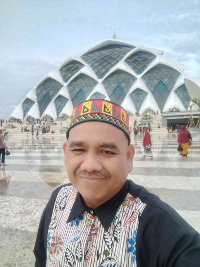 Ada Apa di Masjid Raya Al Jabbar Bandung Jawa Barat?