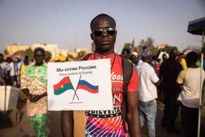 Tuntut Prancis Tarik Pasukan dari Negaranya, Burkina Faso Beralih Gaet Rusia sebagai Mitra?