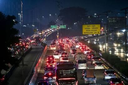 Atasi Kemacetan lewat Pembatasan Kepemilikan Kendaraan Pribadi, Efektifkah?