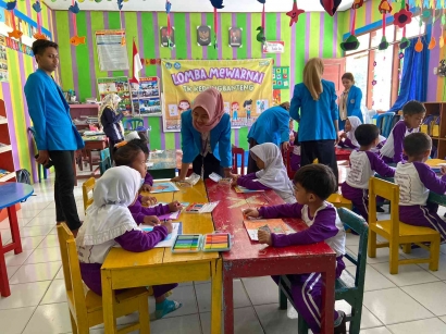KKN-T Unipma Mengadakan Lomba Mewarnai di TK Kedungbanteng guna Menumbuhkan Kreativitas Anak Sejak Dini