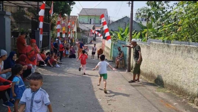 Pikagumbiraeun Pasanggiri 17 Agustus Wargi Kampung Srmpd Rt 10/08, Kelurahan Nanggewer, Kecamatan Cibinong
