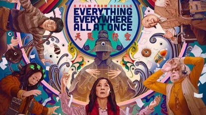 Review Everything Everywhere All At Once (2022): Film Keluarga yang Dibungkus dengan Multiverse