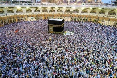 Kenaikan Biaya Ibadah Haji Membuat Masyarakat Kecil Semakin Sulit Beribadah?