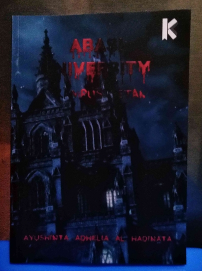 Review Novel Abasi University, Thriller Anti Mainstream ala Turki!