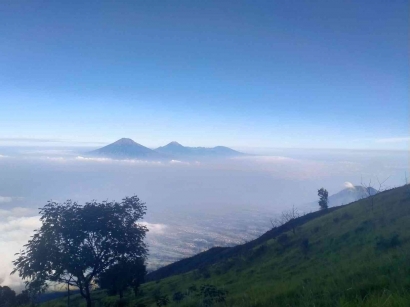 Analisis Daerah Tujuan Wisata: (Studi Kasus Taman Nasional Gunung Merbabu Jawa Tengah)