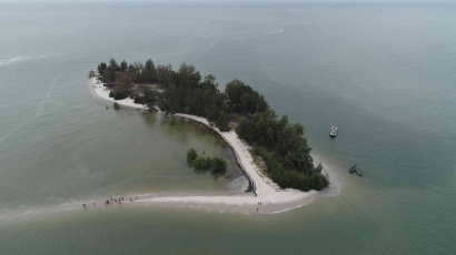 Beting Aceh Island: Gili Trawangan Riau di Kabupaten Bengkalis