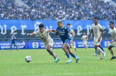 Saling Salip PSM, Persija dan Persib di Puncak Klasemen Liga 1