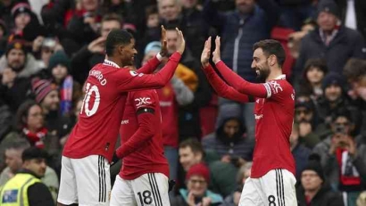 Liga Inggris: Manchester United Naik Peringkat Tiga Setelah Menang 2-1 atas Crystal Place, Casemiro Diganjar Kartu Merah
