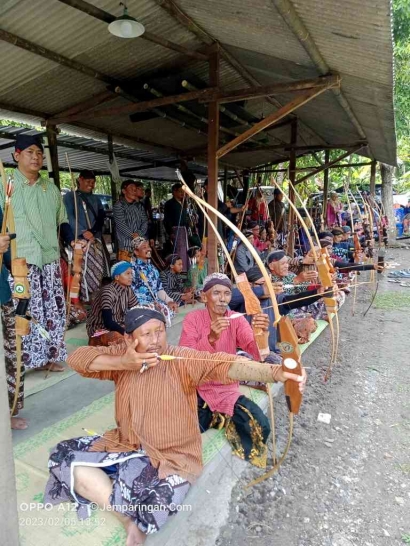 Permainan Tradisional Yogyakarta : Jemparingan Mataraman