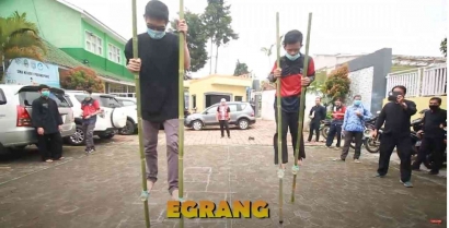 Peran Serta SMAN 1 Parongpong Melestarikan Permainan Tradisional di Indonesia