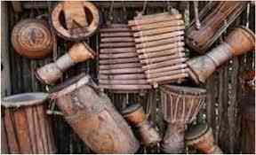 13 Alat Musik Tradisional Papua yang Khas dan Cara Memainkannya!