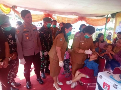 Danramil Mewakili Dandim 0205/TK Mengahdiri Pencanangan Imunisasi Polio oleh Bupati Karo