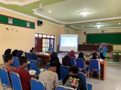 Pelatihan dan Pendampingan Microsoft Office Sebagai Upaya Peningkatan Softskill Pemuda Dusun Santren, Giripurno.