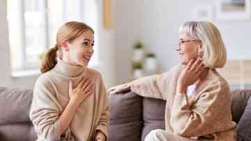Menjalin Hubungan Harmonis dengan Mertua, Apa Resepnya?