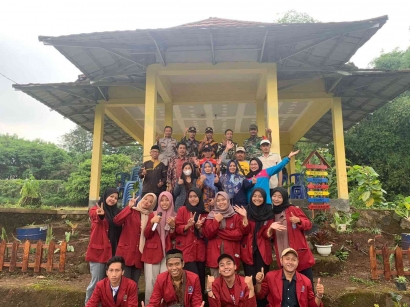 Pesona Baru Balai Dusun di Bulukandang oleh Mahasiswa Umsida