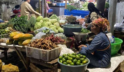 Harga Cabai di Pasar Tradisional Masih Tinggi Mencapai 100 Ribu/kg