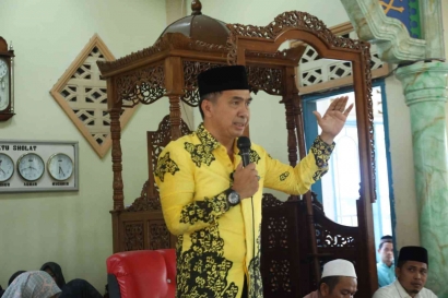 DR.H.Ferryandi Hadiri Peringatan Isra dan Mi'raj di Desa Danau Pulau Indah Kec.Kempas Kab.Inhil