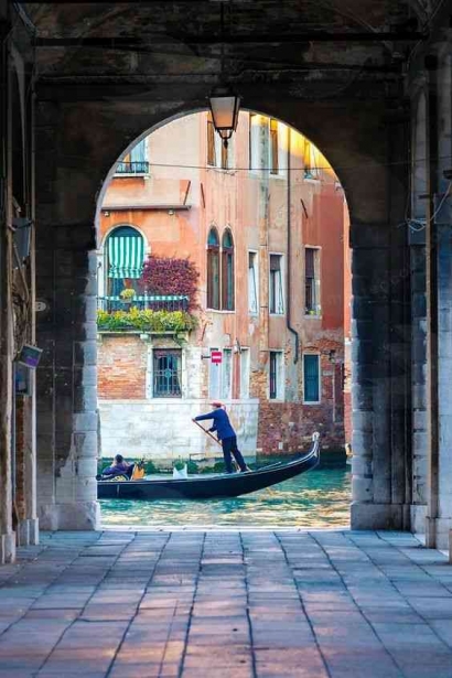 Cinta Kita Terukir di Venesia