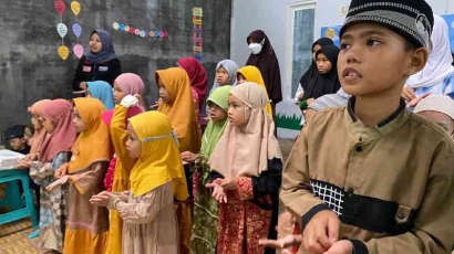 Mahasiswa PMM UMM Kelompok 56 Gelombang 13 Memberdayakan Program PHBS Anak di TPQ Rumah Dakwah Sang Surya