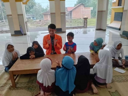 Menyambut Ramadhan, KKN UAD Hidupkan Kembali TPA di Padukuhan Playen 1