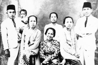 135 Tahun Ibu Inggit Garnasih