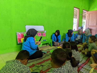 Program Numerasi oleh Mahasiswa KKN-T UNIPMA Kelompok 37 di PAUD Sumantri Dusun Purworejo