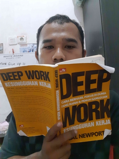 Serial Mengulas Buku: "Deep Work" Karya Cal Newport