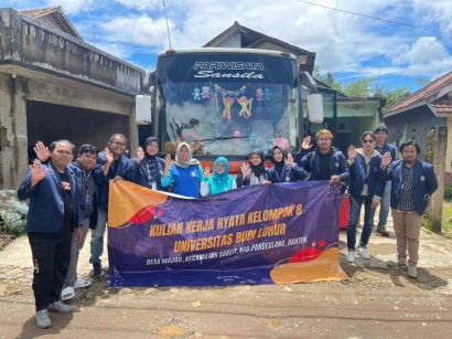 KKN Kelompok 8 UBL: Kegiatan Sosial kepada warga Kampung Bojong Manggah, Wilayah Pelosok dari Desa Majau, Saketi