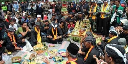 Kearifan Lokal: Wisata Budaya Larung Sesaji, Perayaan Satu Sura di Gunung Kelud