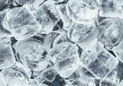 Kelebihan Es Kristal untuk Usaha Minuman yang Perlu Anda Ketahui