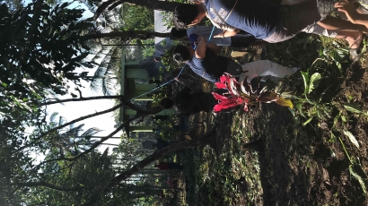 KKN UM 2023 Turut Membantu Kegiatan Gugur Gunung di Makam Dusun Ngrangin, Sumberpasir
