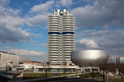 Cuci Mata di Museum BMW Munich