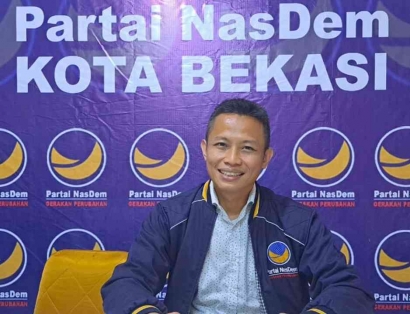 Ketua DPD Nasdem Kota Bekasi Aji Ali Sabana dan Ulama Bekasi Al Walid KH Abdul Hadi Sambut Kehadiran Anies Baswedan di Bekasi