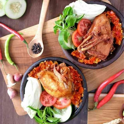 Tempat Makan Bebek Goreng Enak untuk Buka Puasa Ramadhan di Surabaya
