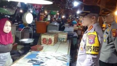 Polresta Samarinda Sidak Pasar Antisipasi Lonjakkan Harga Sembako