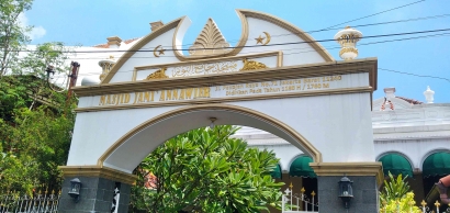 Kekaguman Pada Filosofi Ajaran Islam di Masjid Jami An-Nawier