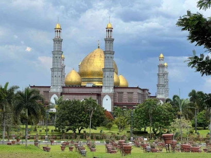 Pesona Masjid Dian Al-Mahri yang Tak Bisa Didustakan, Si Kubah Emas Tersohor di Asia Tenggara