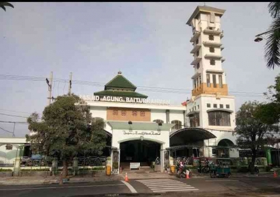 Yuk Intip Keindahan Wisata Religi Masjid Agung Baiturrahman Ngawi