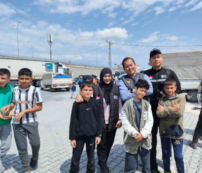 IZI Salurkan Paket Ramadan untuk Masyarakat Penyintas Gempa Turki