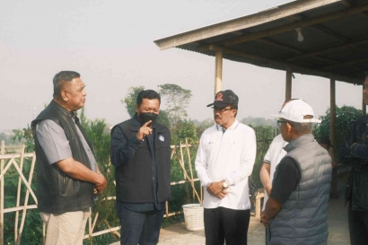 Kepala LLDIKTI Wilayah IV Jabar dan Banten Menghadiri Panen Raya Prodi Agroteknologi UNISAL