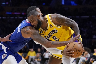 NBA: LA Lakers Masih Harus Berjibaku Mengejar Playoff