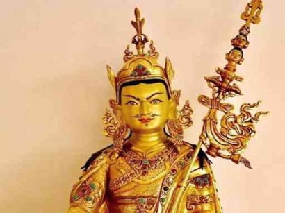 Guru Padmasambhava: Seorang Tokoh Penting dalam Buddhisme Tibet