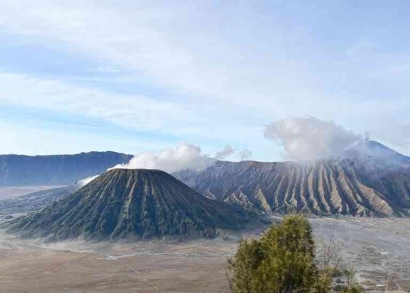 Meredakan Burnout di Kawasan Wisata Bromo