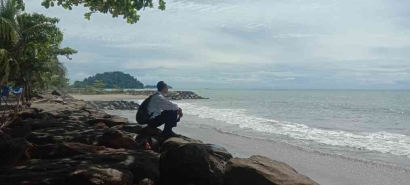 Aku Harus Lari ke Bioskop, Belok ke Pantai?