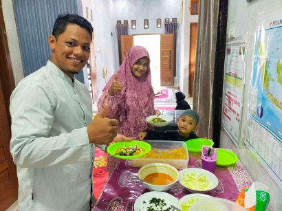 Kuliner Mie Caluk Hiasi Jamuan Lebaran di Kediaman Ketua BKM Babul Maghfirah
