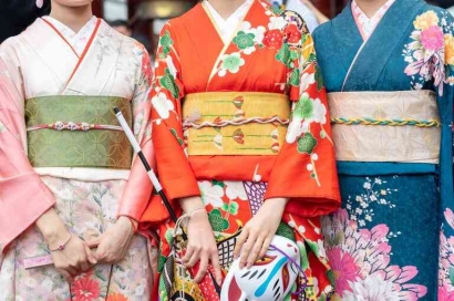 Masalah Cultural Appropriation Dalam Memakai Pakaian Tradisional Jepang, Kimono.