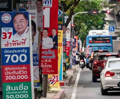 Demokrasi Thailand Berada di Persimpangan Jalan