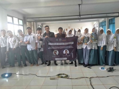 Pelatihan Pendidikan Investasi Islami untuk Generasi Milenial di SMA Muhammadiyah 11 Jakarta