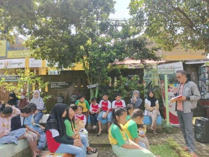 Dunia Literasi Harus Tahu, Tidak Ada Taman Bacaan Hebat di Indonesia
