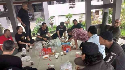 Muslim Biker Indonesia Chapter Bogor Raya Tutup Bulan Syawal 1444 H dengan Ziaroh ke Kediaman Pembina MBI